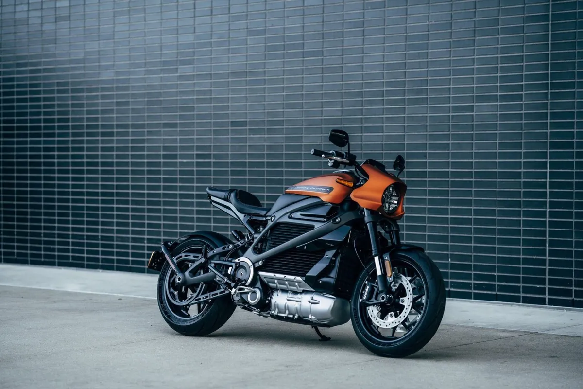 Portada de Harley Davidson